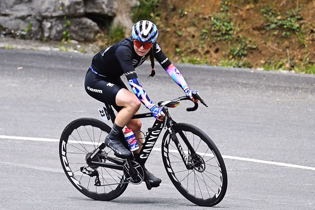 divThe-legs-are-ready-Antonia-Niedermaier-bullish-ahead-of-another-mountainous-stage-at-Itzulia-Womendiv-1