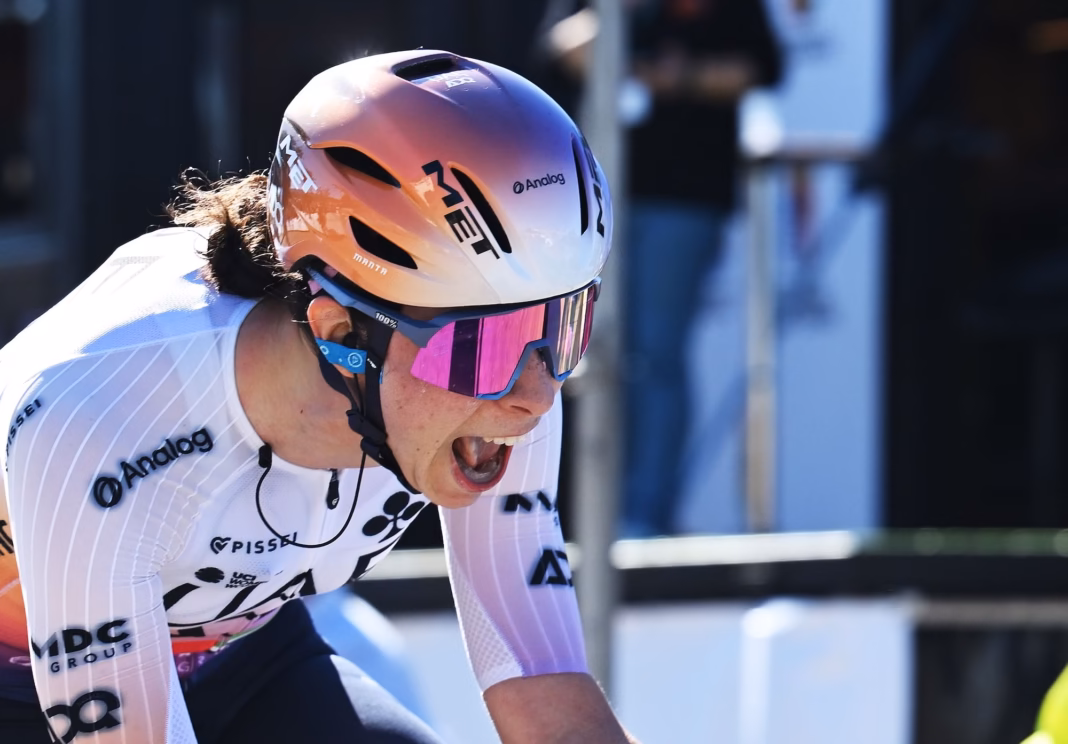 Dwars door de Westhoek 2026: Federica Venturelli wins reduced sprint from breakaway in Boezinge Dwars door de Westhoek 2026: Federica Venturelli wins reduced sprint from breakaway in Boezinge