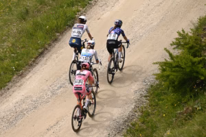 SESTRIERE, ITALY - JUNE 06: (L-R) Isabella Holmgren of Canada and Team Lidl - Trek - White Best Young Rider Jersey, Demi Vollering of Netherlands and Team FDJ United - SUEZ, Anna van der Breggen of Netherlands and Team SD Worx - Protime - Pink Leader Jersey and Antonia Niedermaier of Germany and Team CANYON//SRAM zondacrypto compete in the breakaway during the 37th Giro d'Italia Women 2026, Stage 8 a 106km stage from Rivoli to Sestriere 2034m / #UCIWWT / on June 06, 2026 in Sestriere, Italy. (Photo by Luc Claessen/Getty Images)