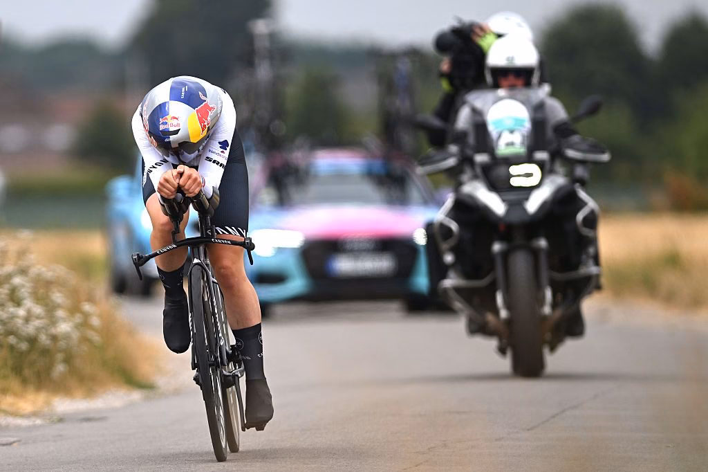 Baloise Ladies Tour 2026 stage 3a: Zoe Bäckstedt wins Maaseik time trial to retake the overall lead Baloise Ladies Tour 2026 stage 3a: Zoe Bäckstedt wins Maaseik time trial to retake the overall lead