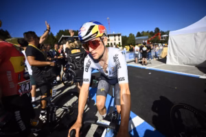 divI-dont-think-Ive-done-such-a-hard-race-in-such-heat-before-–-Tom-Pidcock-unable-to-challenge-in-punchy-Tour-de-France-finale-after-being-cooked-by-searing-temperaturesdiv