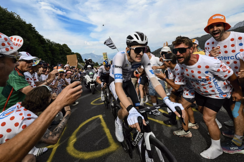 divI-hope-that-it-will-be-just-as-good-–-19-year-old-Paul-Seixas-heads-into-Tour-de-France-final-week-within-striking-distance-of-GC-podiumdiv