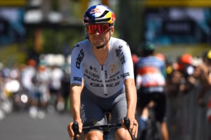 divIve-dont-think-Ive-ever-crashed-in-a-Grand-Tour-before-–-Tom-Pidcock-bashed-up-but-relatively-unscathed-after-crashing-on-descent-during-Tour-de-Francediv