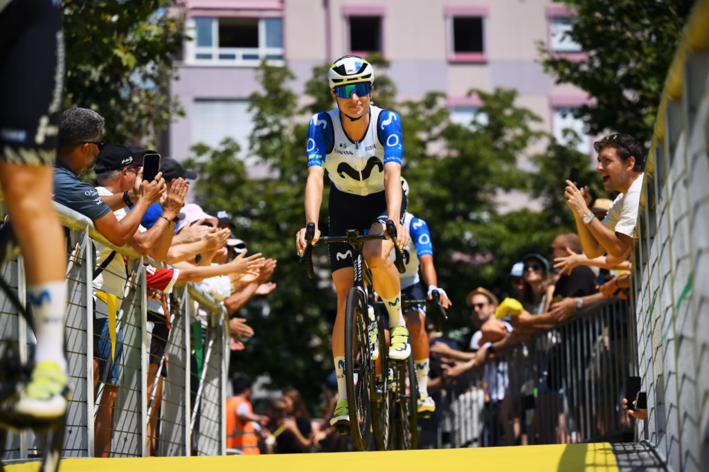 Scare-for-favourite-Marlen-Reusser-after-a-crash-during-the-opening-stage-of-the-Tour-de-France-Femmes