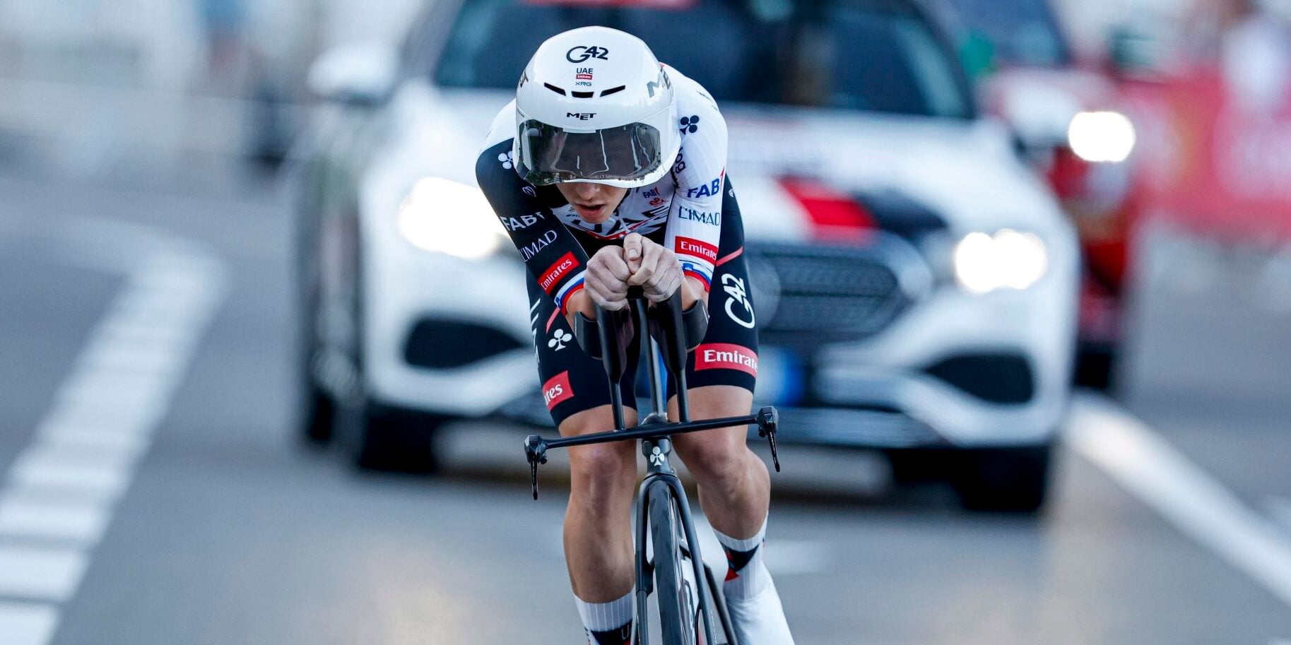 Vuelta a España 2026 stage 1: Tadej Pogačar beats Ethan Hayter by 0.09 seconds in Monaco time trial