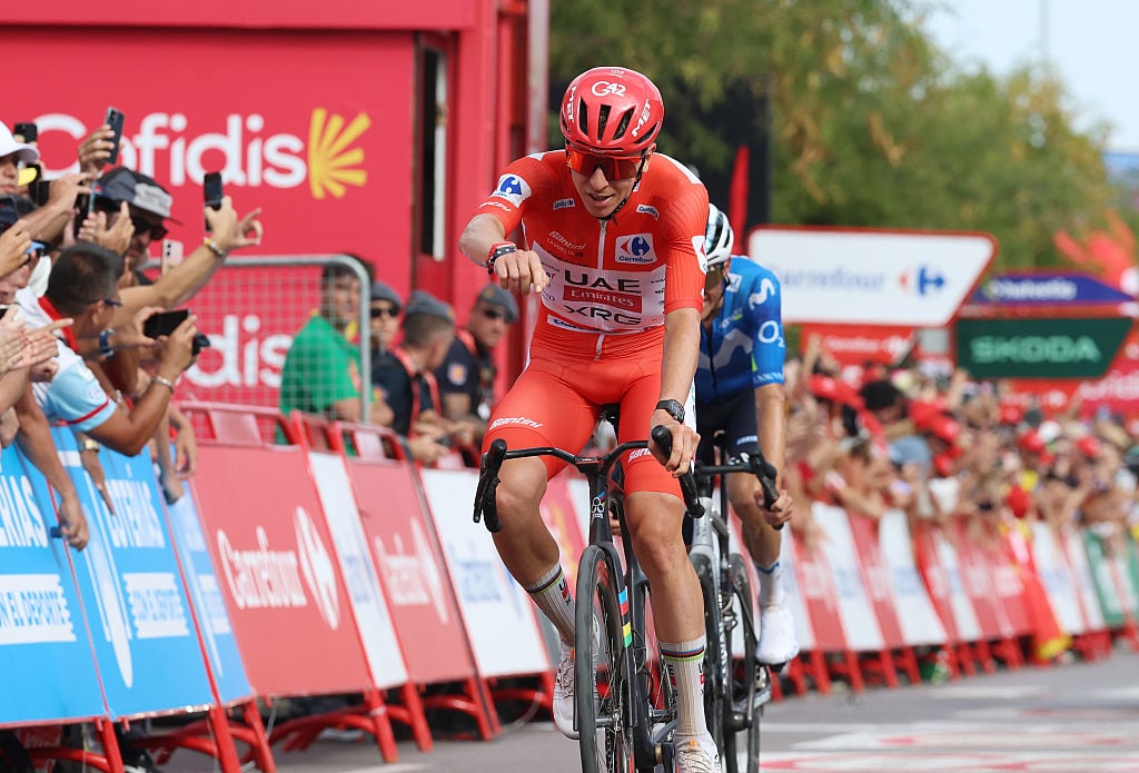 Vuelta a España 2026 stage 6: Tadej Pogačar beats Enric Mas after gravel attack and descent scare