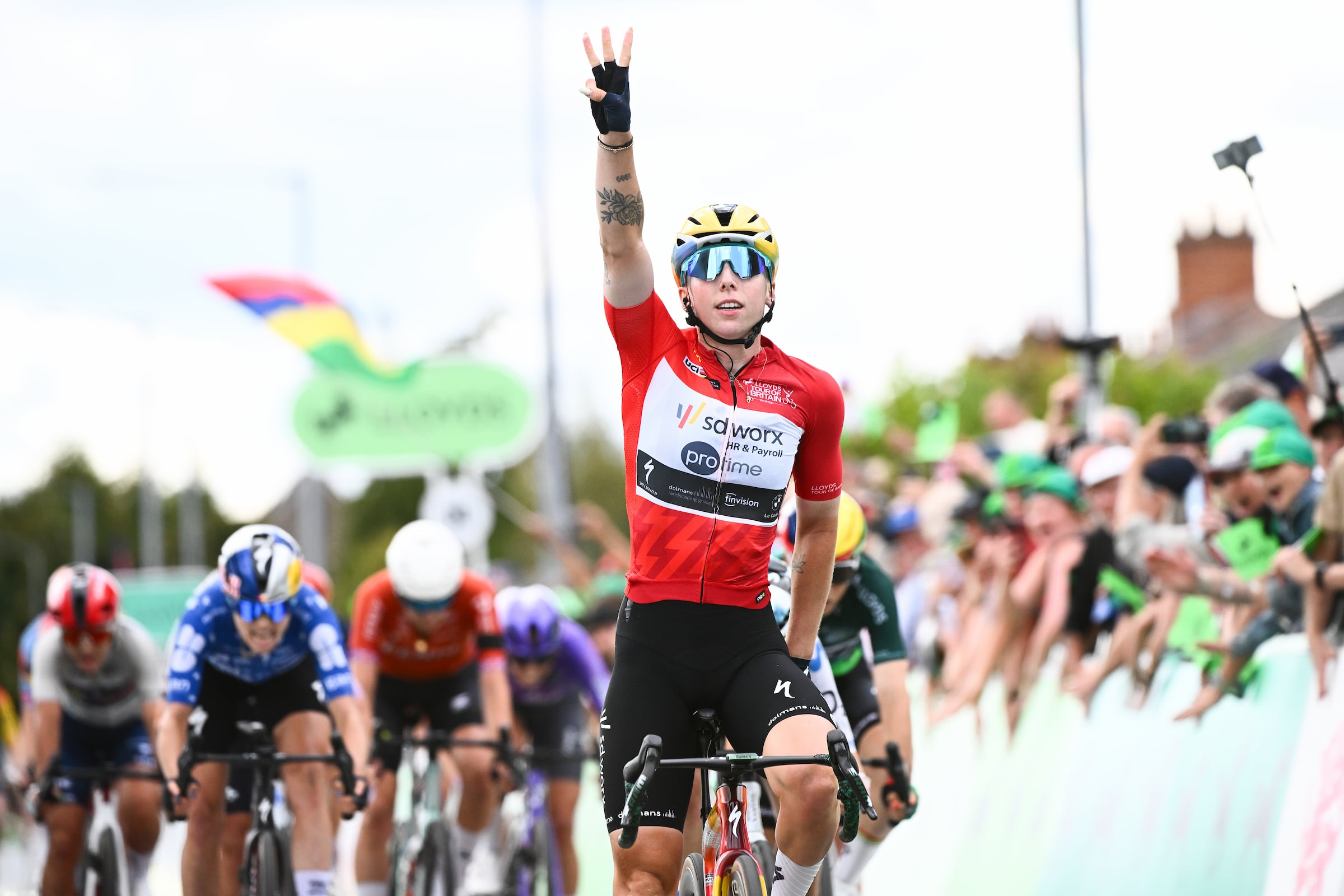 Lloyds Tour of Britain Women 2026 stage 4: Lorena Wiebes wins Hay-on-Wye sprint as Kim Le Court-Pienaar keeps race lead