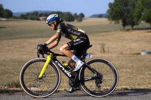 divI-think-its-over-Pauline-Ferrand-Prevot-admits-her-Tour-de-France-Femmes-GC-defence-is-over-after-losing-time-on-stage-5div