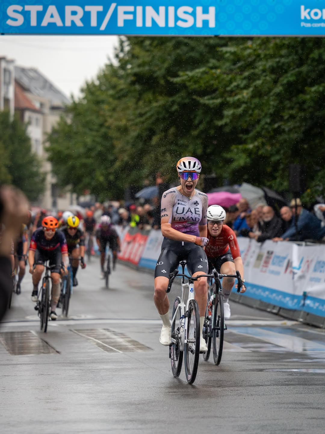 Konvert Koerse Kortrijk 2026: Sofie van Rooijen wins again in Kortrijk sprint