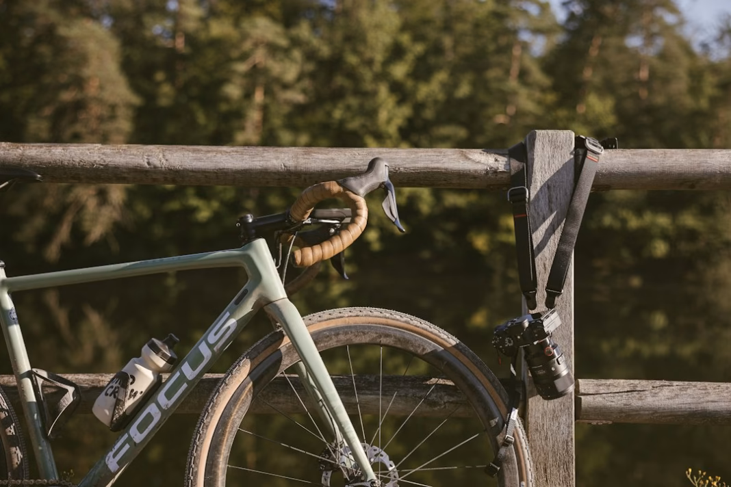 Gravel bicycle set up for a long-distance ride