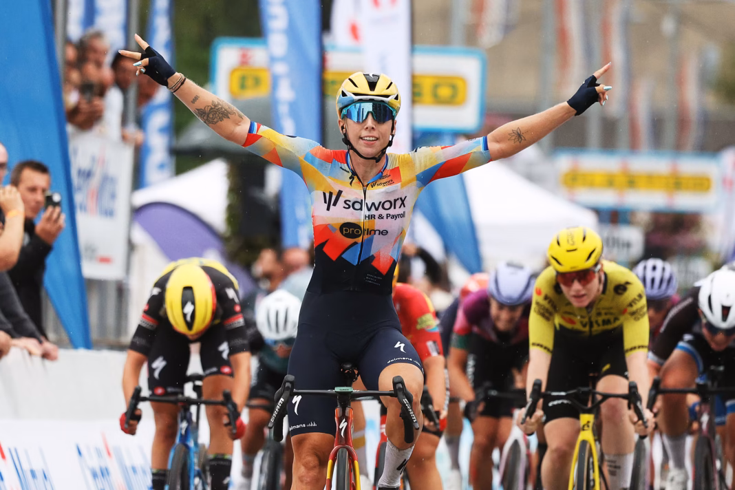 La Choralis Fourmies Féminine 2026: Lorena Wiebes beats Lara Gillespie to defend title