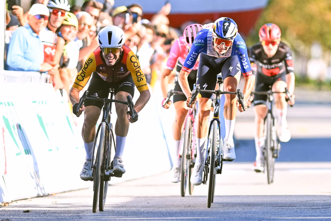 Ion Izagirre’s career ends early after training crash causes wrist fracture