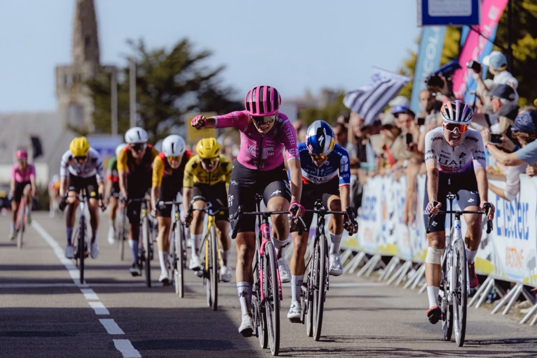 Pointe du Raz Ladies Classic 2026: Nina Berton catches Paula Blasi and Célia Gery in final metres to win in Plouhinec