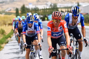 divI-have-tough-memories-of-that-year-Enric-Mas-looks-to-avoid-repeat-of-2022-time-loss-to-Roglic-on-Sierra-de-la-Panderadiv