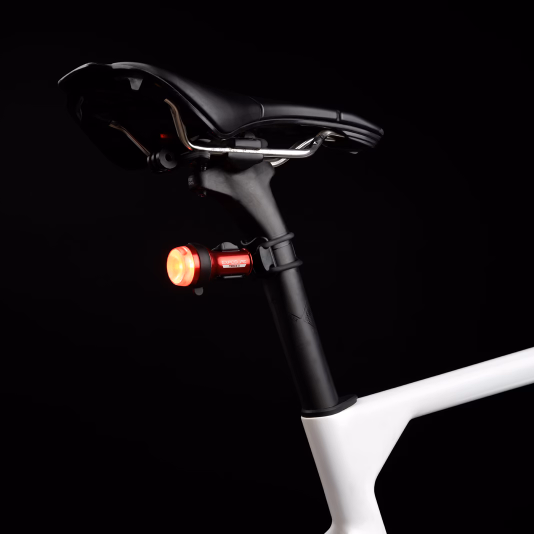 Exposure TraceR 4 rear light side detail