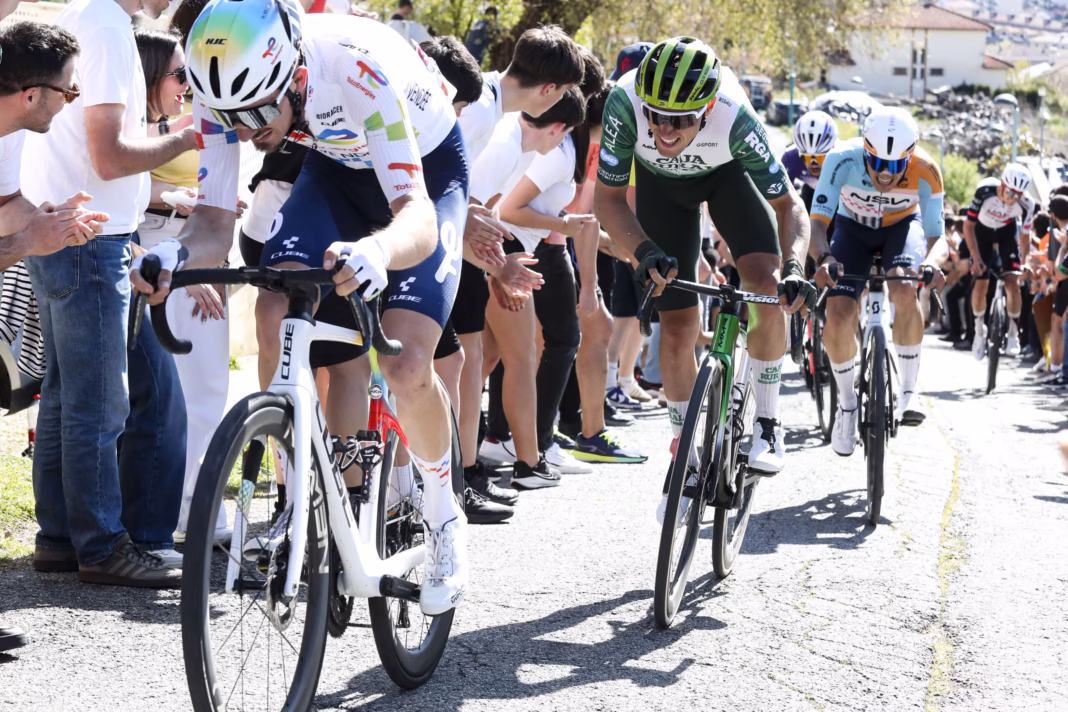 Fernando Barceló extends with Caja Rural-Seguros RGA for sixth season in 2027