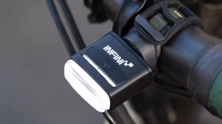 Infini Bolide lights pair 16g weight with up to 50 hours of runtime