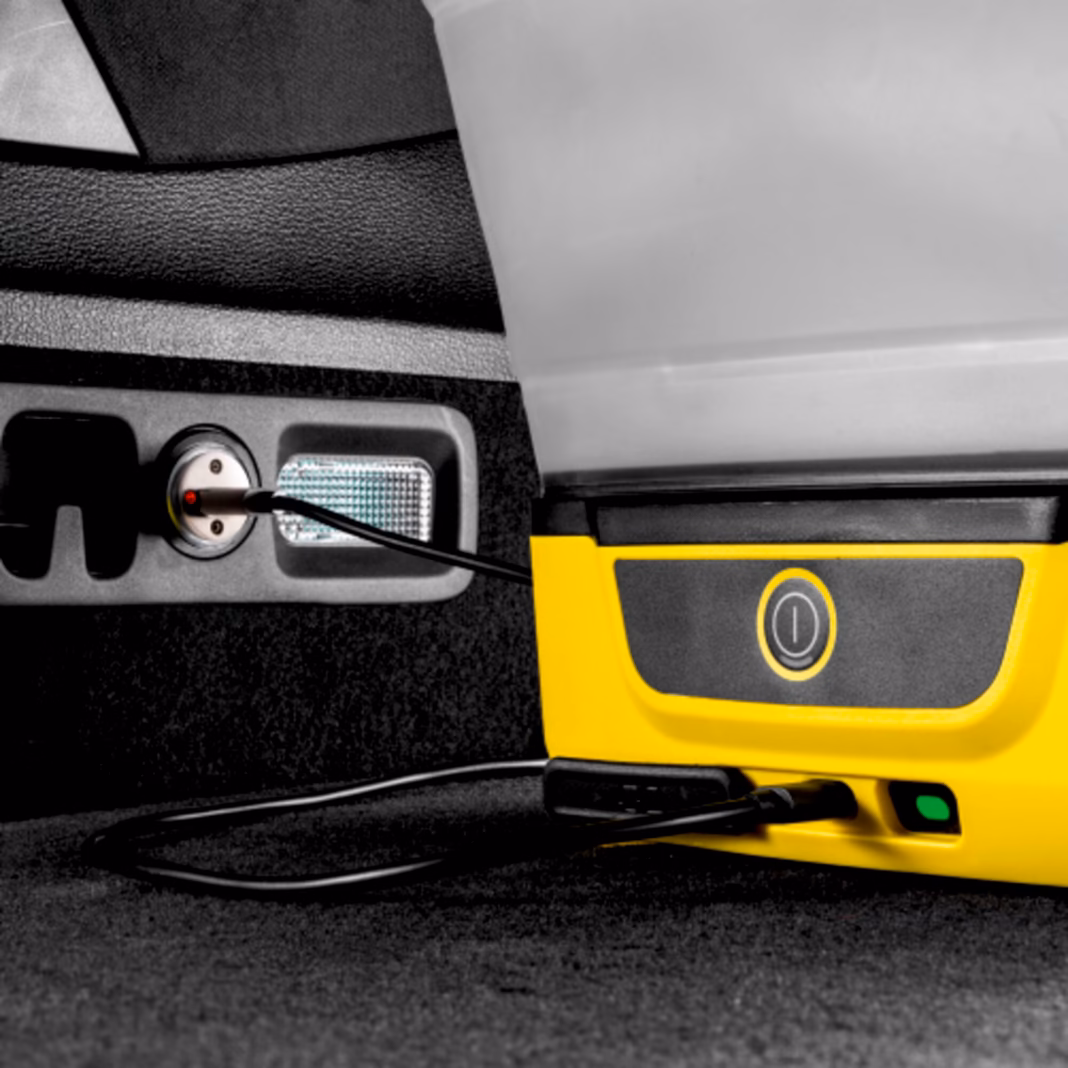 Kärcher OC 3 Foldable charging by USB-C in a car