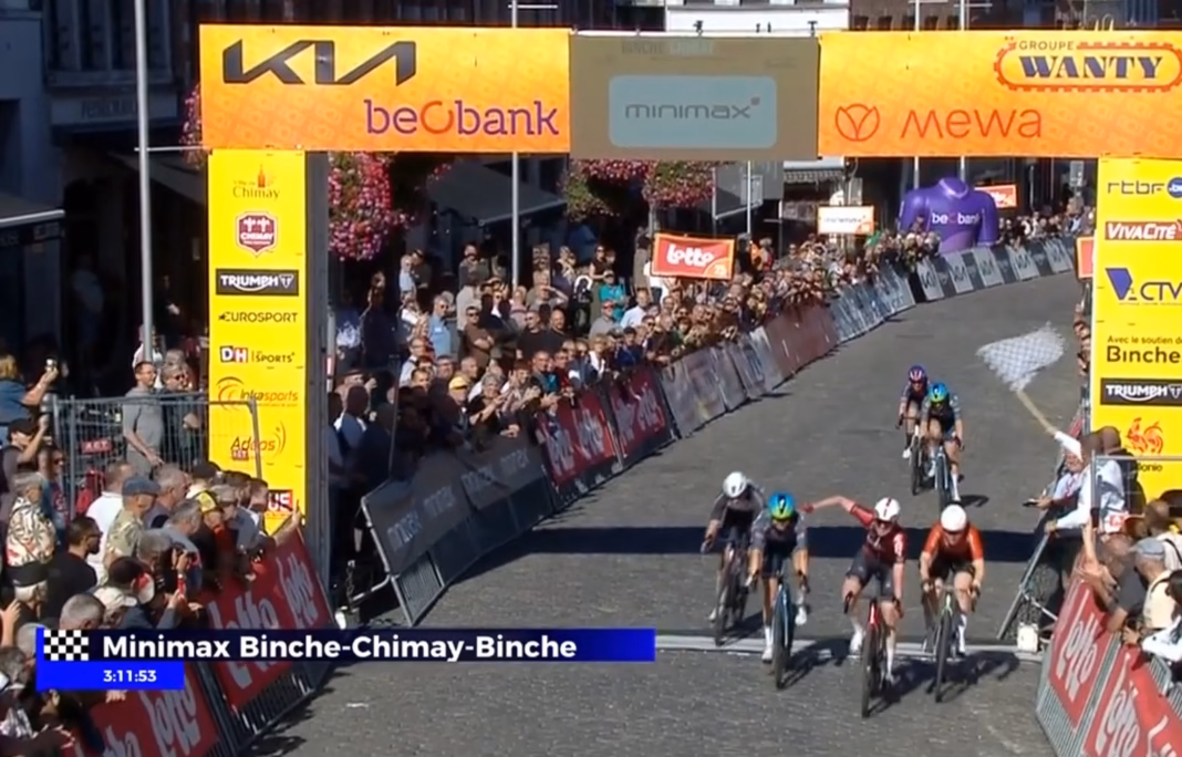 Linda Riedmann wins Binche Chimay Binche pour Dames 2026