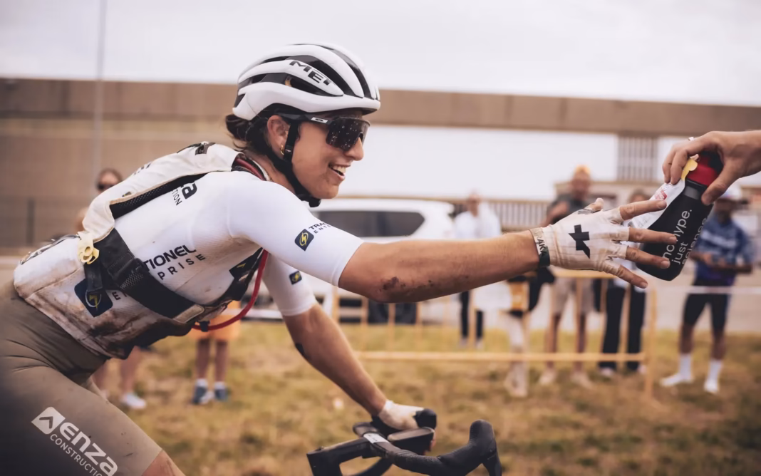 Lisa Bone joins EF Education–Oatly on two-year WorldTour deal for 2027