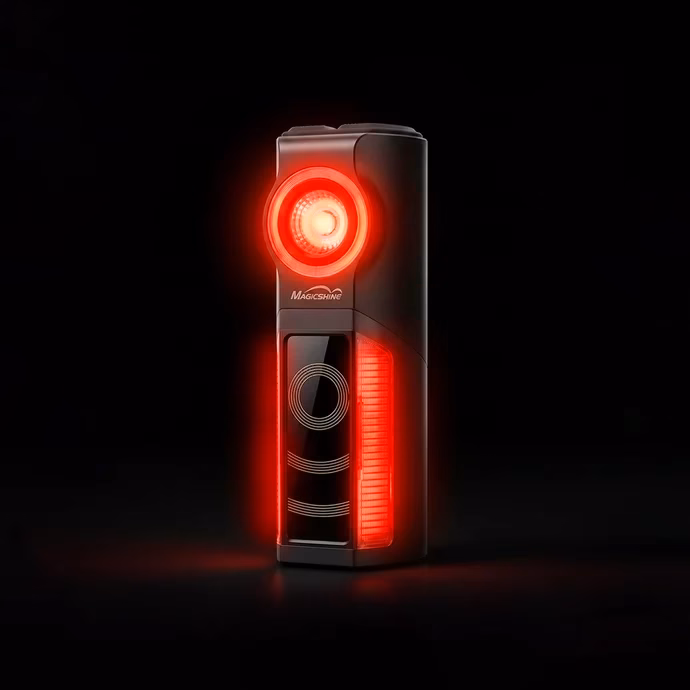 Magicshine SEEMEE R300 vs Garmin Varia RTL515: which rear radar light is worth buying?