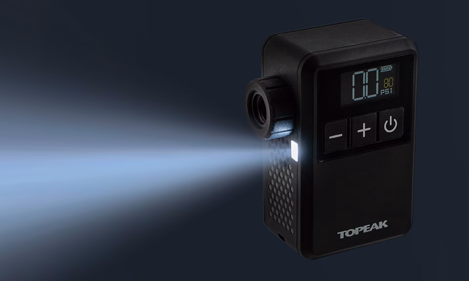 Topeak E-Booster Digital Mini built-in light